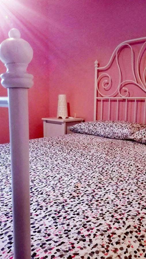 Tra Menta E Meliga Hotell Carignano  Exteriör bild