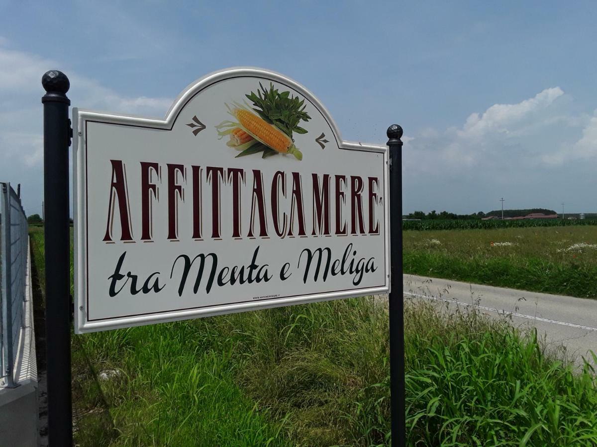 Tra Menta E Meliga Hotell Carignano  Exteriör bild